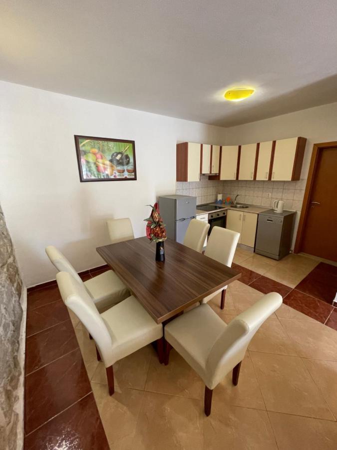 Ivan I Matej Apartments Блаце Екстериор снимка